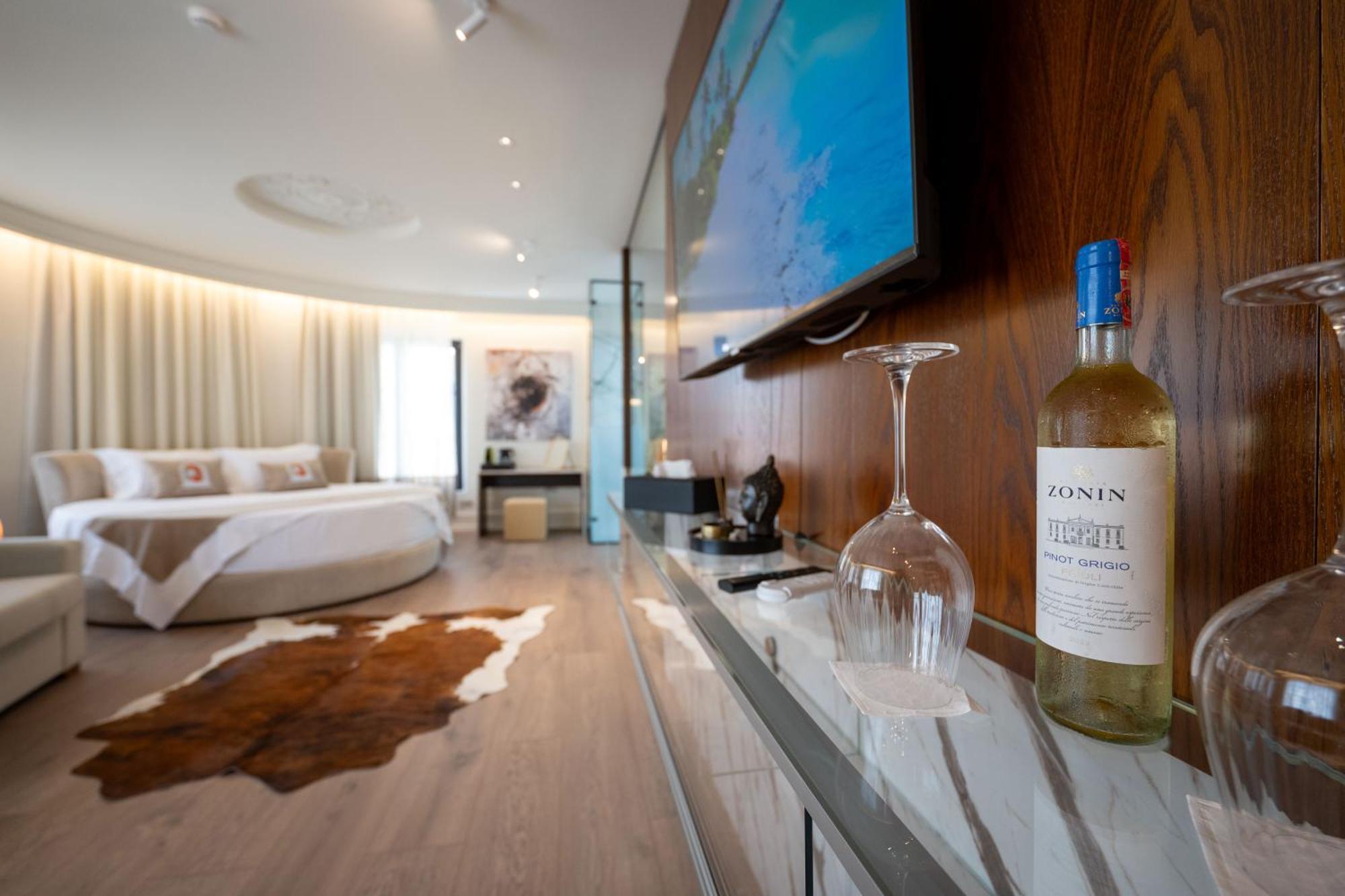 The Collector Hotel Boutique Sarandë Eksteriør bilde